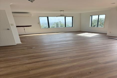 Photo of property in 132 Redoubt Road, Goodwood Heights, Auckland, 2105