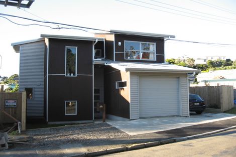 Photo of property in 47 Lyndfield Lane, Newlands, Wellington, 6037