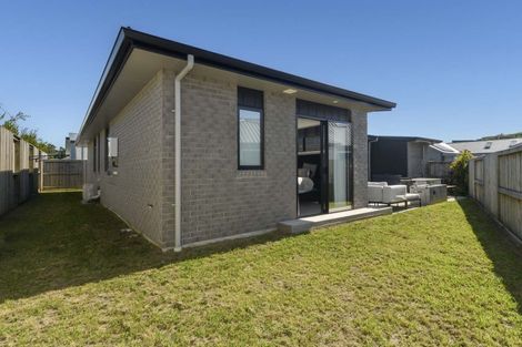 Photo of property in 17 Awataha Crescent, Pyes Pa, Tauranga, 3110