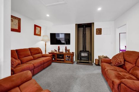 Photo of property in 49 Kawei Road, Ohawe, Hawera, 4671