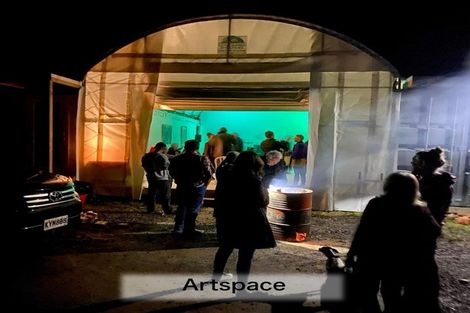 Photo of property in 4 Te Pahi River Drive, Paparoa, Maungaturoto, 0583