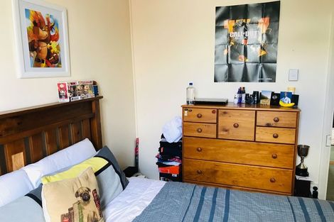 Photo of property in 93 Oxford Street, South Dunedin, Dunedin, 9012