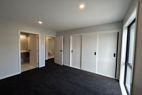 Photo of property in 28 Koreke Close, Kenepuru, Porirua, 5022