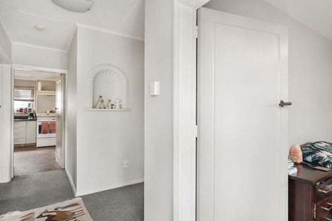 Photo of property in 21 Martindales Road, Heathcote Valley, Christchurch, 8022