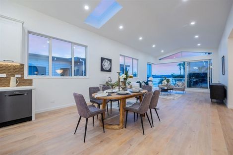 Photo of property in 2 Craigs Way, Hobsonville, Auckland, 0616