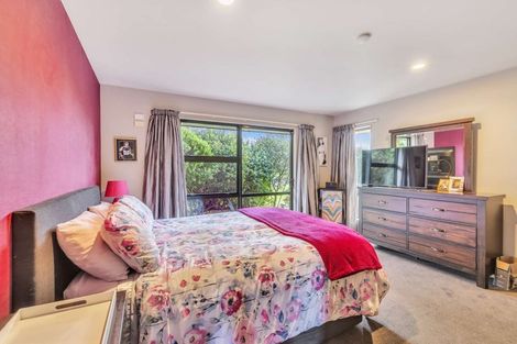 Photo of property in 1 Longfields Road, Brightwater, 7022