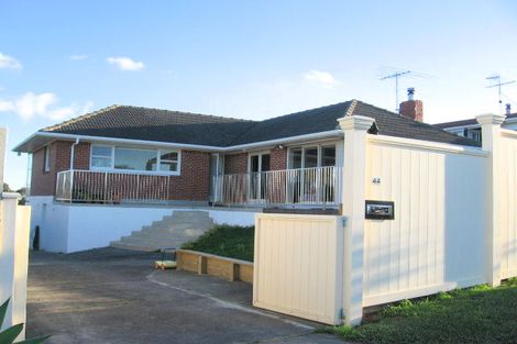 Photo of property in 44 Sunrise Avenue, Mairangi Bay, Auckland, 0630