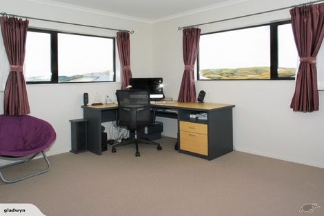 Photo of property in 238 Mark Avenue, Grenada Village, Wellington, 6037