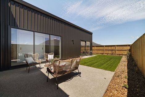 Photo of property in 44 Forage Road, Jacks Point, 9371