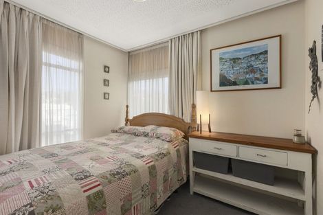 Photo of property in Jellicoe Towers, 191 The Terrace, Wellington Central, Wellington, 6011