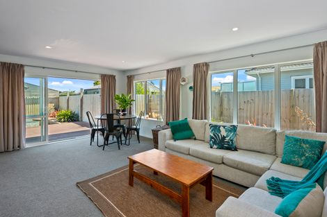 Photo of property in 32 Sinclair Street, New Brighton, Christchurch, 8083