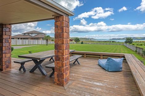 Photo of property in 13 Koromiko Drive, Coromandel, 3506