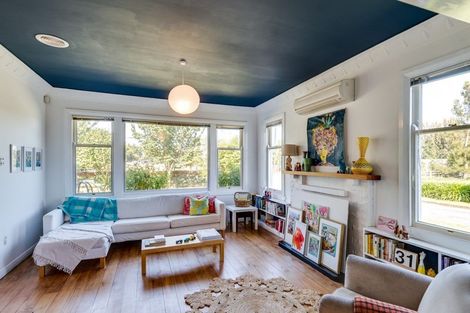 Photo of property in 99 Tollemache Road East, Longlands, Hastings, 4122