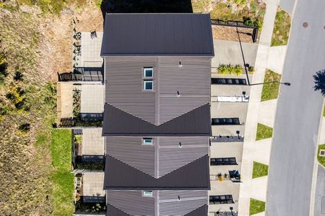 Photo of property in 25 Holystone Road, Whitby, Porirua, 5024