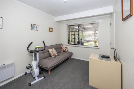 Photo of property in 13 Cromwell Drive, Fitzroy, Hamilton, 3206