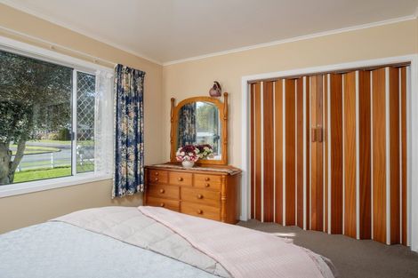 Photo of property in 3 Seddon Crescent, Whataupoko, Gisborne, 4010