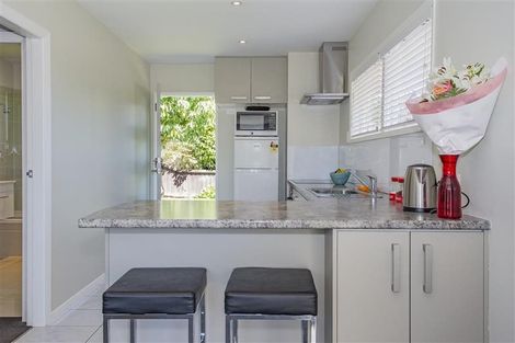 Photo of property in 2/5 Sarabande Avenue, Redwood, Christchurch, 8051