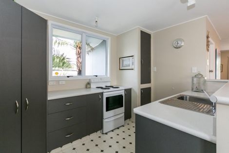Photo of property in 24 Airini Road, Waimarama, 4294