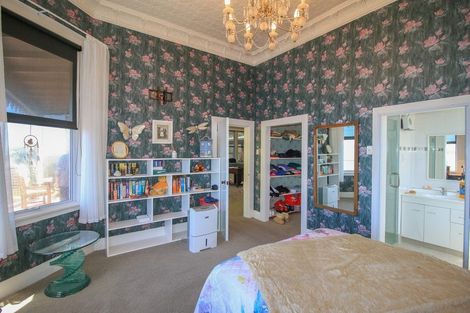 Photo of property in 160 Marine Parade, Bluff, 9814