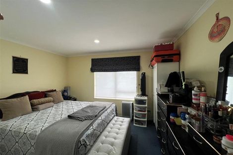 Photo of property in 5 Senator Drive, Manurewa, Auckland, 2105