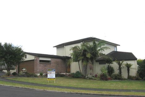 Photo of property in 2/11 Bronzewing Terrace, Unsworth Heights, Auckland, 0632