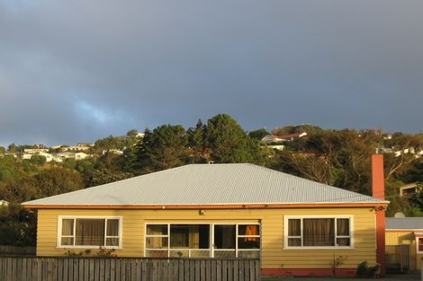 Photo of property in 4-6 James Street, Plimmerton, Porirua, 5026