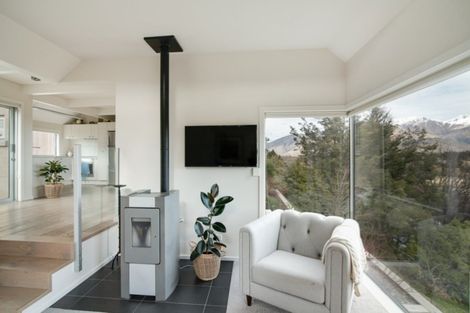 Photo of property in 15 Shaw Street, Arrowtown, 9302