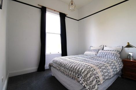 Photo of property in 22 Lawson Street, Roslyn, Dunedin, 9011