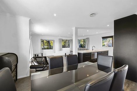 Photo of property in 194 Mangorei Road, Merrilands, New Plymouth, 4312