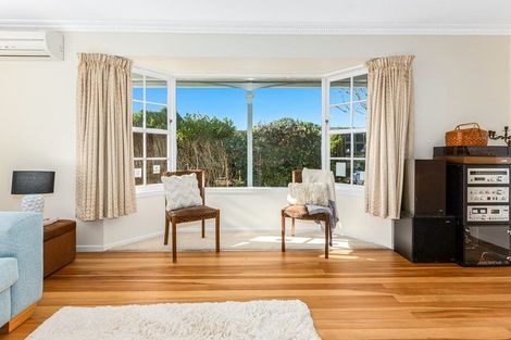 Photo of property in 71 Oriel Avenue, Tawa, Wellington, 5028