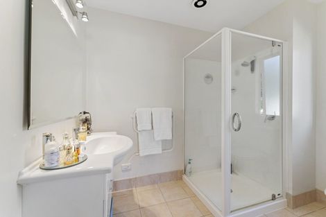 Photo of property in 8 Robertson Court, Cromwell, 9310