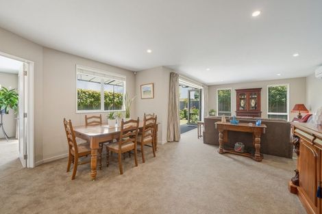 Photo of property in 28 Chesterfield Place, Rangiora, 7400