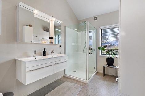 Photo of property in 34 Birley Rise, Glenorchy, 9372