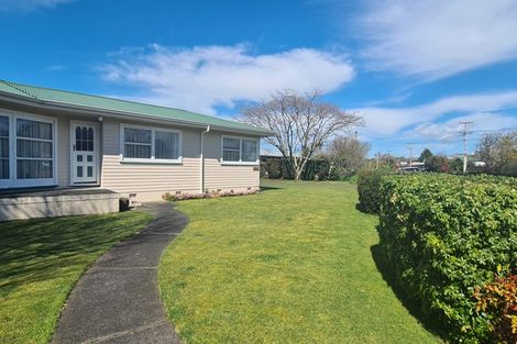 Photo of property in 1 East Street, Greytown, 5712