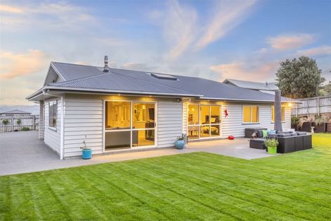 Photo of property in 7 Nelson Avenue, Aotea, Porirua, 5024