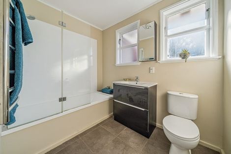 Photo of property in 82 Pine Avenue, Ebdentown, Upper Hutt, 5018