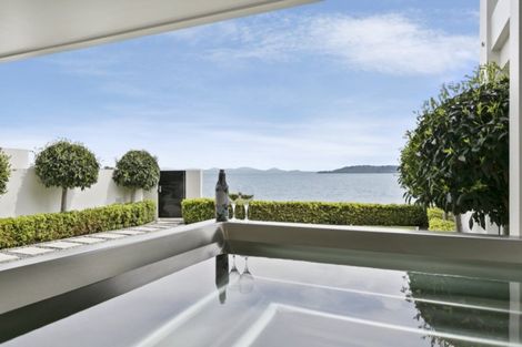 Photo of property in 3/225 Lake Terrace, Waipahihi, Taupo, 3330