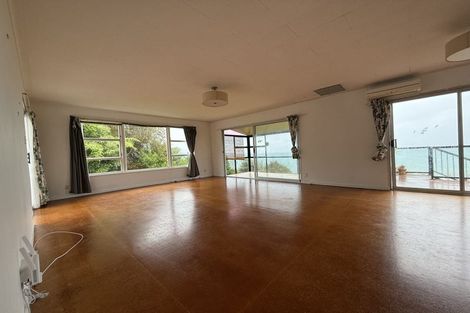 Photo of property in 244 Vipond Road, Stanmore Bay, Whangaparaoa, 0932