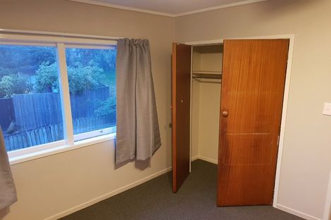 Photo of property in 2/31 Camelot Place, Glenfield, Auckland, 0629
