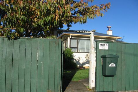 Photo of property in 212 Knights Road, Hutt Central, Lower Hutt, 5011
