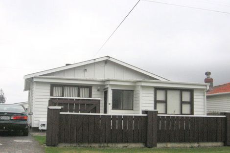 Photo of property in 38 York Street, Moera, Lower Hutt, 5010