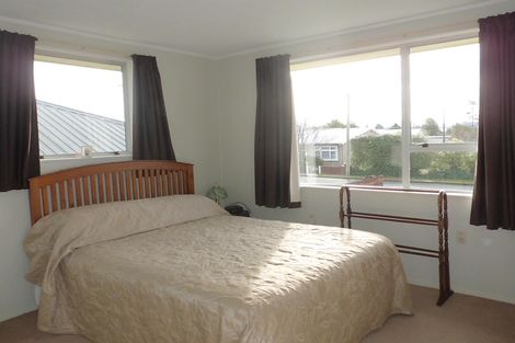 Photo of property in 27 Saint Leonards Road, Temuka, 7920