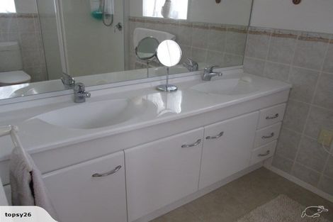 Photo of property in 2 Belmont Rise, Katikati, 3129