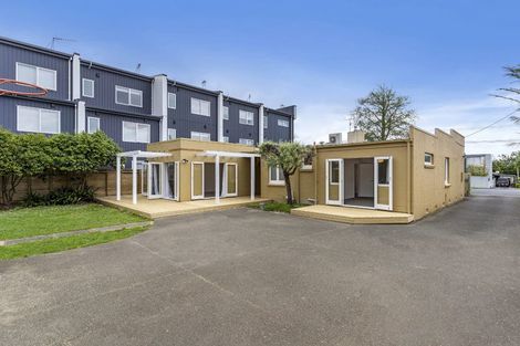 Photo of property in 21 Lomond Street, Takapuna, Auckland, 0622
