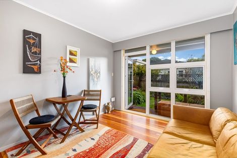 Photo of property in 8/238 Muritai Road, Eastbourne, Lower Hutt, 5013