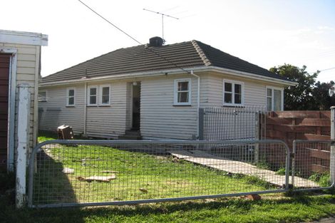 Photo of property in 2 Short Street, Wainuiomata, Lower Hutt, 5014