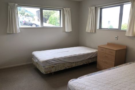 Photo of property in 36b Avalon Crescent, Fernhill, Queenstown, 9300