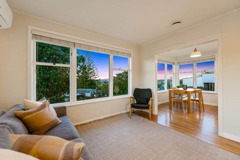 Photo of property in 1/58 Corunna Road, Milford, Auckland, 0620
