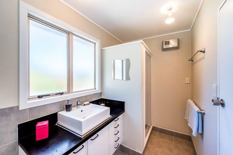 Photo of property in 9b Olive Terrace, Paraparaumu Beach, Paraparaumu, 5032