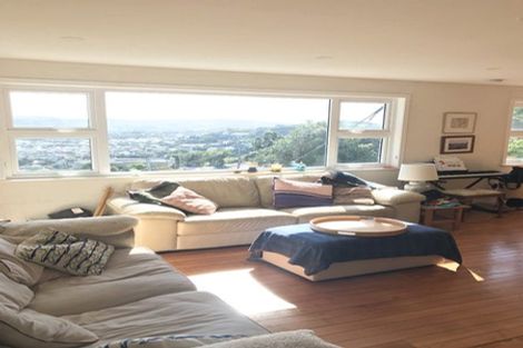 Photo of property in 82 Tannadyce Street, Strathmore Park, Wellington, 6022